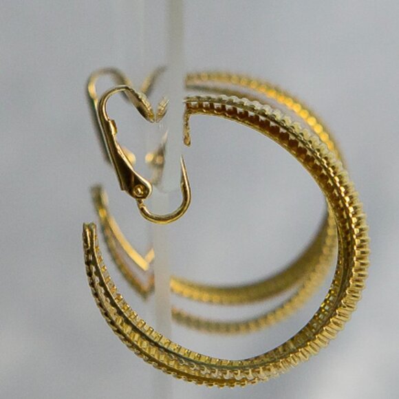 VINTAGE Gold Tone Double Side By Side Ribbed Hoop Earrings CLIP ON STYLE - Picture 3 of 8